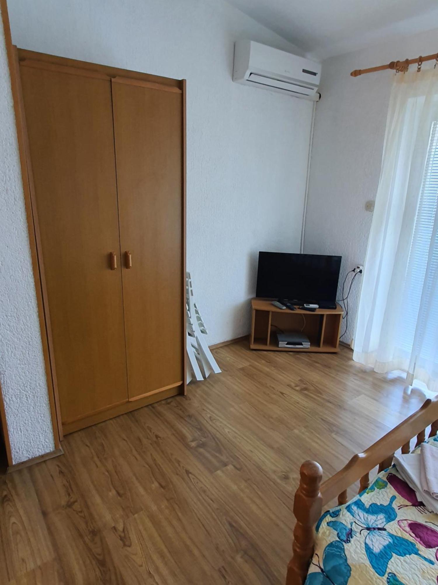 Apartments - Buffet 2B Sveti Juraj Phòng bức ảnh