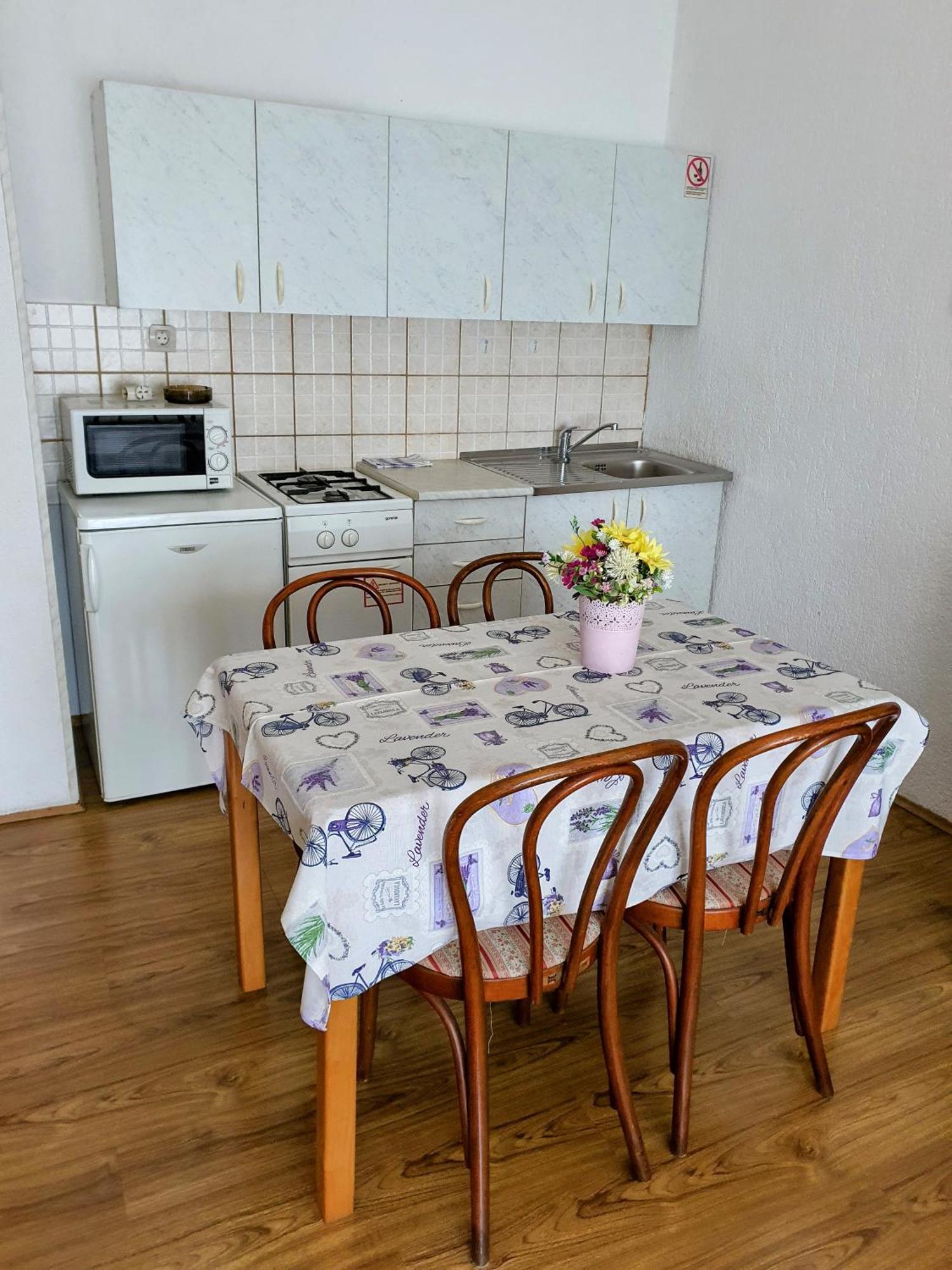 Apartments - Buffet 2B Sveti Juraj Phòng bức ảnh